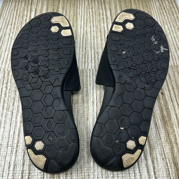 Hurley Slides - Picture 5 of 6